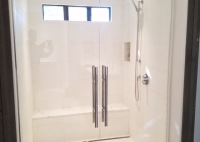 Double frameless shower doors